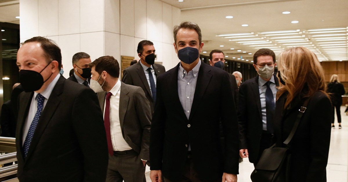 Στα καμαρίνια μετά τη συναυλία στο Μέγαρο Μουσικής ο Μητσοτάκης - Συνεχάρη τον Λεωνίδα Καβάκο [εικόνες] - εικόνα 3