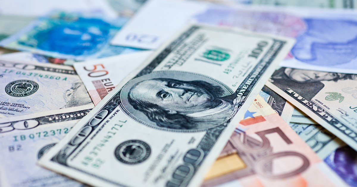 Πετρέλαιο: Το Brent πέφτει 7% - Κάτω από τα 100 δολάρια για πρώτη φορά από τον Απρίλιο