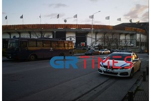 Θεσσαλονίκη: Στον εισαγγελέα οι δύο συλληφθέντες από τις εφόδους της ΕΛΑΣ σε συνδέσμους ομάδων - εικόνα 2