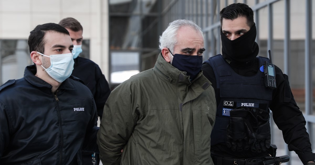 Πουλάει "τρέλα" ο Dr. Kontos: Ο Θεός μαζί με βότανα μπορεί να θεραπεύσει τον καρκίνο - Δεν απολογούμαι, εξομολογούμαι - εικόνα 2