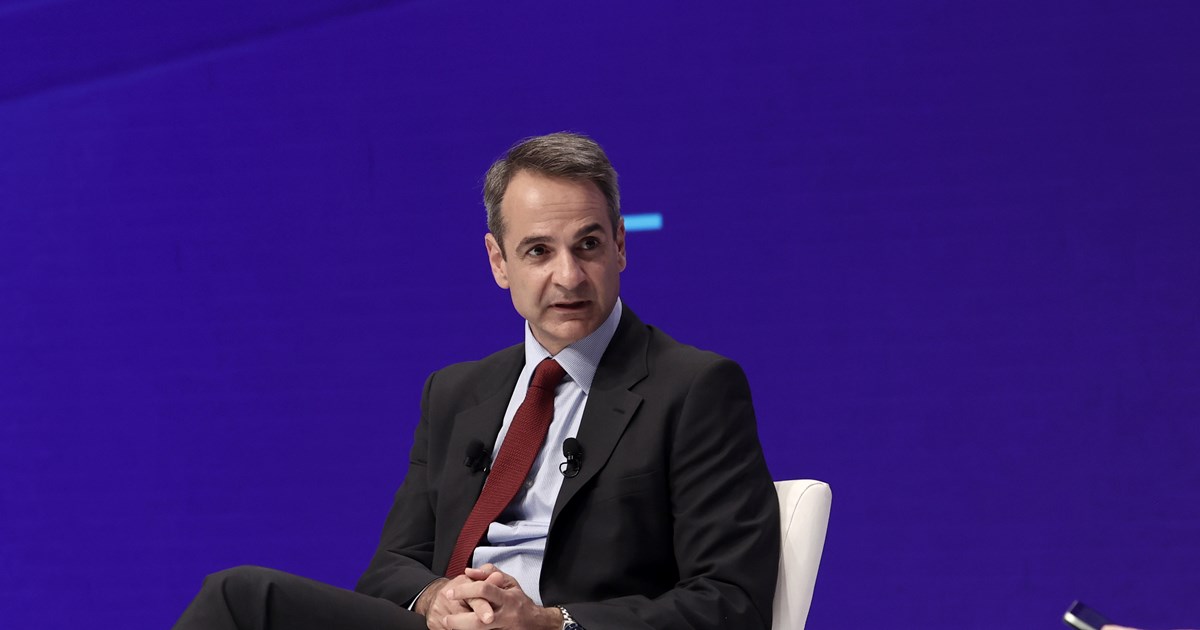 Επίσκεψη Μητσοτάκη στην Κομοτηνή: Επαιξε μπάσκετ με παιδιά - Συνάντηση και με εκπροσώπους της μειονότητας [εικόνες] - εικόνα 2