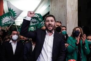 Πέτσας: "Στόχος μας είναι η αυτοδυναμία" - Ανοιχτό το ενδεχόμενο σε νέες παρεμβάσεις για την ακρίβεια