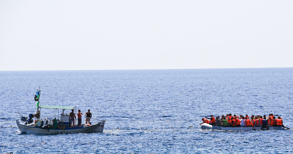 Μύκονος: Συνελήφθησαν δύο αλλοδαποί οι οποίοι αφαιρούσαν αντικείμενα από λουόμενους