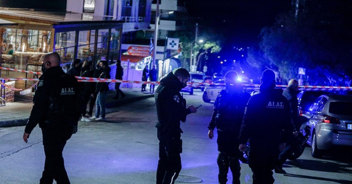 Βούλα: Εξιχνιάστηκε η απόπειρα ανθρωποκτονίας σε βάρος 5 ατόμων έξω από φούρνο - Δύο συλλήψεις