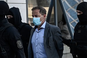 Πρωτοφανές περιστατικό στο Ναύπλιο: Καθαριστές πέταξαν στα σκουπίδια τρεις δικογραφίες- Αναζητείται ο ηθικός αυτουργός
