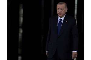 "Σκούρα" τα πράγματα για τον Ερντογάν: Ήττα δείχνουν οι δημοσκοπήσεις - Χάνει όποιος και αν είναι ο αντίπαλός του