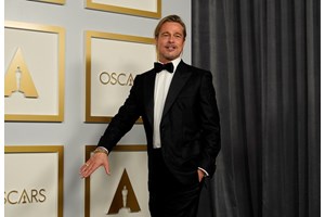 Στον ιερέα Αλέξανδρο Καρλούτσο απένειμε το Προεδρικό Μετάλλιο της Ελευθερίας ο Τζο Μπάιντεν - Νέα πλάκα με το "Bidenopoulos" - εικόνα 5