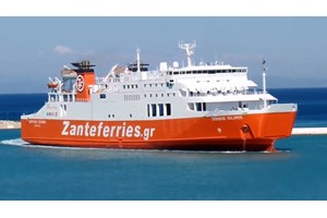 Επιχείρηση διάσωσης 220 μεταναστών και προσφύγων ανοιχτά της Καρπάθου - Σε ακυβέρνητο σκάφος
