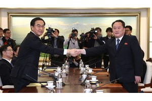 ΗΠΑ: Επισπεύδει το Κονγκρέσο την οικονομική βοήθεια "μαμούθ" στην Ουκρανία