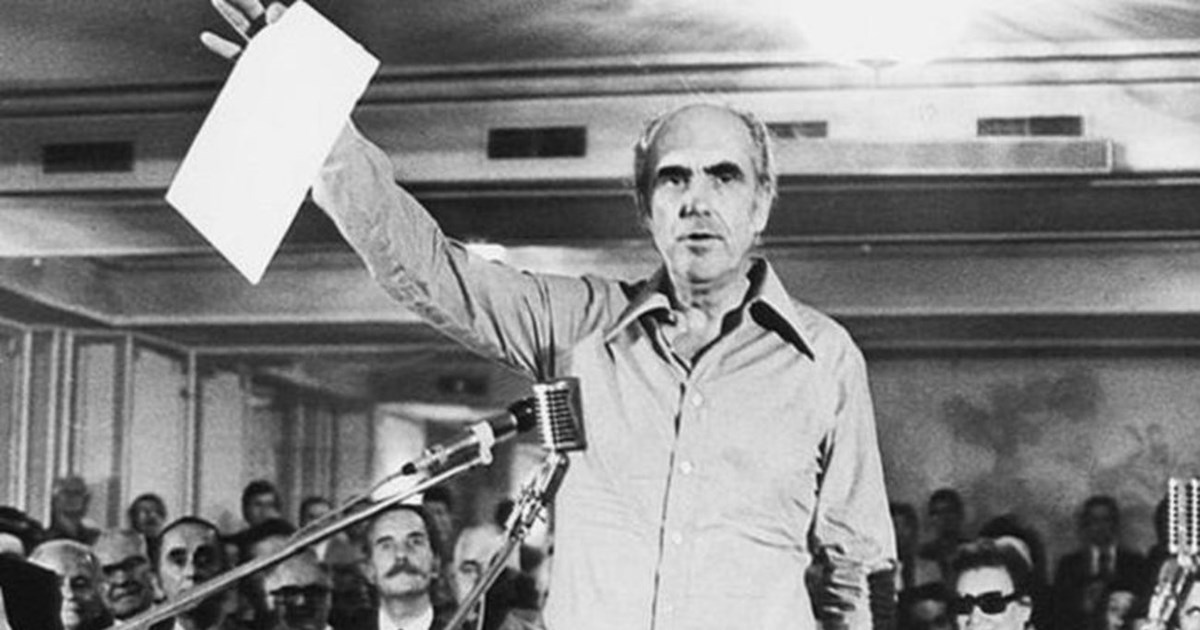 ena-diaforetiko-portreto-gia-ton-andrea-