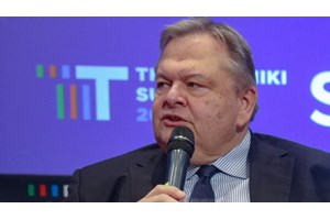 Ο Ευάγγελος Βενιζέλος εξηγεί γιατί η χώρα χρειάζεται μοντέλο Ολυμπιακών Αγώνων 2004 για τη διαχείριση κρίσεων