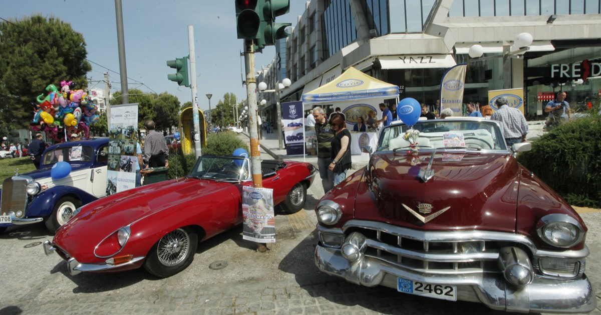 Αναμνήσεις άλλης εποχής: Τα αυτοκίνητα – αντίκες που έκλεψαν την παράσταση στη Χαλκιδική [εικόνες - βίντεο] - εικόνα 4