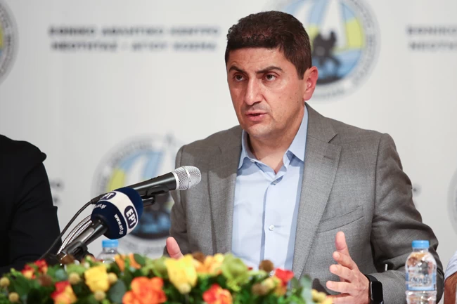 "Βόμβες" Αυγενάκη: "Ο Κλάτενμπεργκ δέχεται απειλητικά μηνύματα για τη ζωή του"