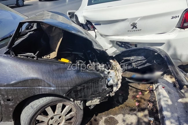 Τροχαίο στα Χανιά: Τρελή πορεία αυτοκινήτου – Έπεσε πάνω σε σταθμευμένα αυτοκίνητα [εικόνες]