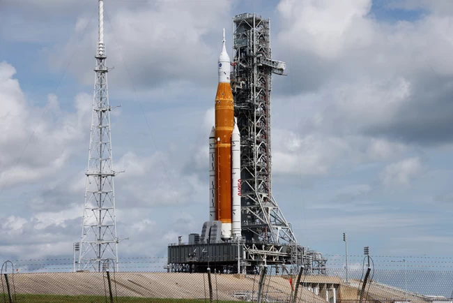 Ανατροπή στη NASA: Ακύρωσε τη σημερινή εκτόξευση του "Ωρίων" - Διαρροή υδρογόνου στον σεληνιακό πύραυλο SLS