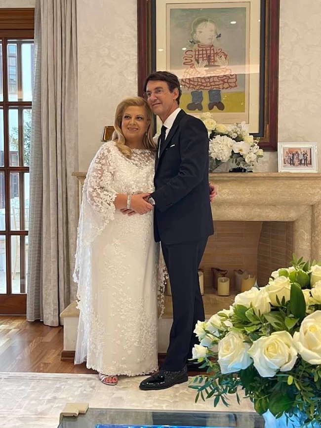 Κλέλια Χατζηιωάννου: Παντρεύτηκε ξαφνικά η πριγκίπισσα των τάνκερ - Ο γάμος στο Ψυχικό με guest τη Βίσση