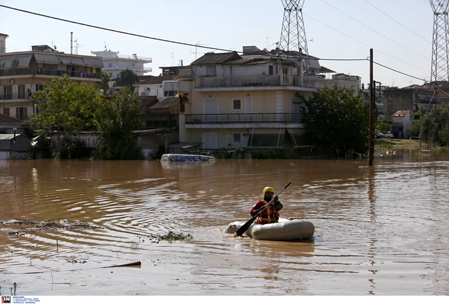 ΛΑΡΙΣΑ ΠΛΗΜΜΥΡΕΣ