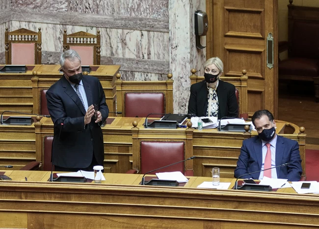 Βορίδης: Αυξάνεται κατά 3 ημέρες η άδεια στους γονείς που νοσούν τα παιδιά τους από κορονοϊό