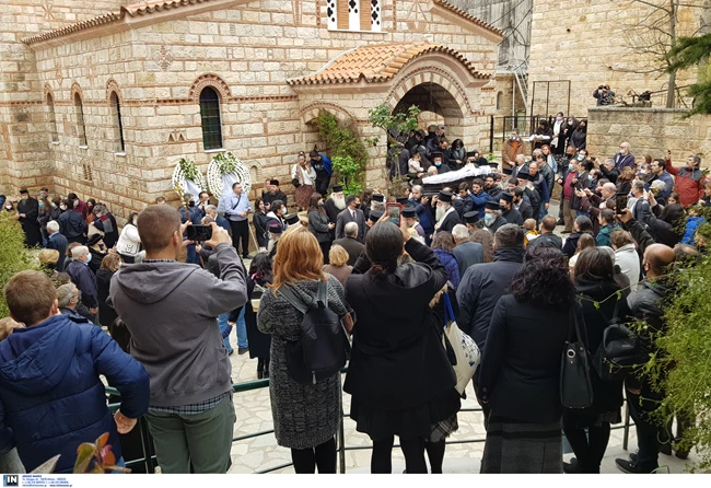 Κηδεία συνωστισμός