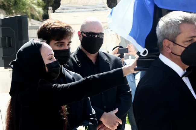 ΚΗΔΕΙΑ ΤΣΟΧΑΤΖΟΠΟΥΛΟΥ