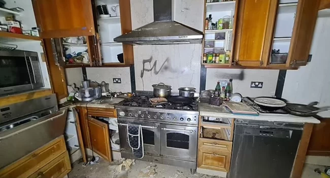 ΒΡΕΤΑΝΙΑ ΕΛΛΗΝΑΣ ΚΡΟΙΣΟΣ ΕΞΑΦΑΝΙΣΗ