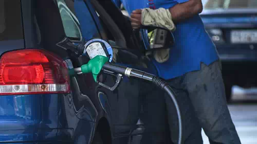 Εκτός ελέγχου η τιμή της βενζίνης στην περιφέρεια - Στα 2,61€ η αμόλυβδη στη Νίσυρο [βίντεο]