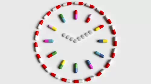 Τι ώρα να παίρνουμε τα φάρμακα για να είναι πιο αποτελεσματικά;