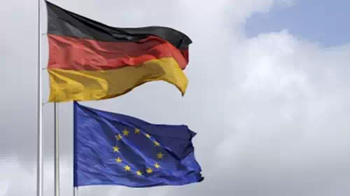 Φανατικά... υπέρ της ΕΕ  8 στους 10 Γερμανούς