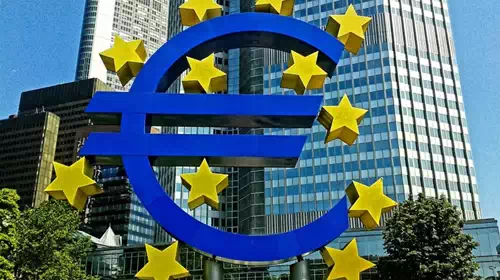 Oριακή αύξηση του δανεισμού των τραπεζών από ΕΚΤ τον Ιούνιο