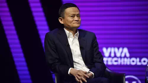 Ο χαρισματικός Τζακ Μα αποχωρεί από την ηγεσία της Alibaba