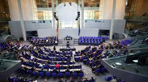 Ανακοινώνεται η νέα κυβέρνηση στη Γερμανία: SPD, Πράσινοι και Ελεύθεροι Δημοκράτες παρουσιάζουν την συμφωνία τους