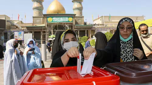 Εκλογές στο Ιράν με αναμενόμενη νίκη του υπερσυντηρητικού Ραϊσί