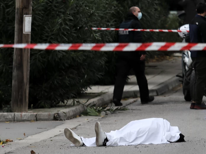 Μαφιόζικο χτύπημα στα Βριλήσσια: "Τον γάζωσαν" με 10 σφαίρες | Ελλάδα Ειδήσεις