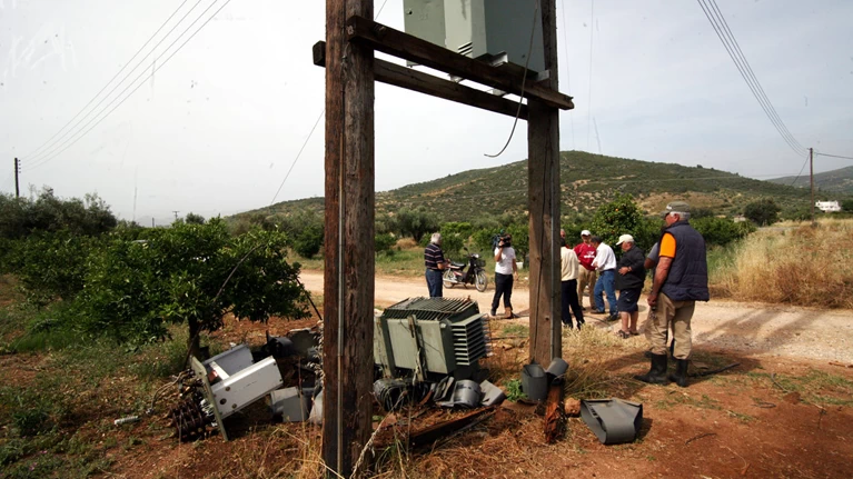 Αποτέλεσμα εικόνας για σπείρας Πακιστανών που είχε ρημάξει τους μετασχηματιστές