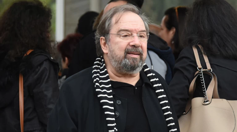 https://files.thetoc.gr/Content/ImagesDatabase/p/767x0/cu608x342/29,9,480,262/pad/both/files/articles/6/article_181986/i-eksomologisi-epina-kathe-bradu-ena-mpoukali-botka_2.w_hr.jpg?quality=90&404=default&v=2 https://files.thetoc.gr/Content/ImagesDatabase/p/767x0/cu608x342/29,9,480,262/pad/both/files/articles/6/article_181986/i-eksomologisi-epina-kathe-bradu-ena-mpoukali-botka_2.w_hr.jpg?quality=90&404=default&v=2