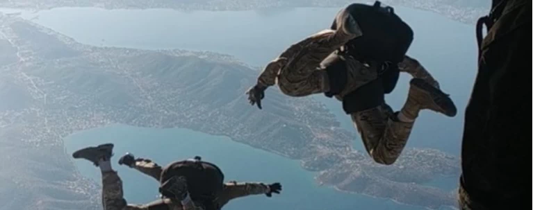 αλεξιπτωτιστής