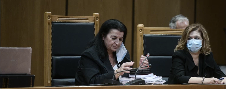 ΔΙΚΗ ΧΡΥΣΗΣ ΑΥΓΗΣ