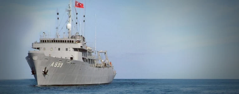 Κλιμακώνει την ένταση ο Ερντογάν, «έβγαλε» το Τσεσμέ στο Αιγαίο