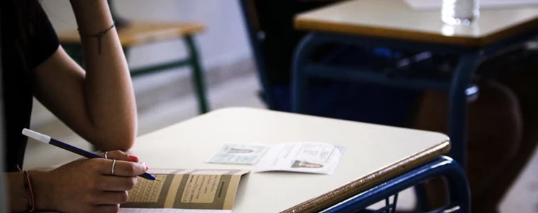 Πανελλήνιες 2019: Δημοκρατία και νέοι το θέμα της έκθεσης στα Γενικά Λύκεια