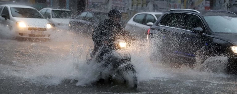 Εκτακτο δελτίο καιρού: Ερχονται καταιγίδες & θυελλώδεις άνεμοι