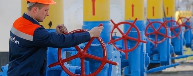 Μπήκαν οι υπογραφές Μόσχας-Κιέβου για το ρωσικό φυσικό αέριο προς την ΕΕ