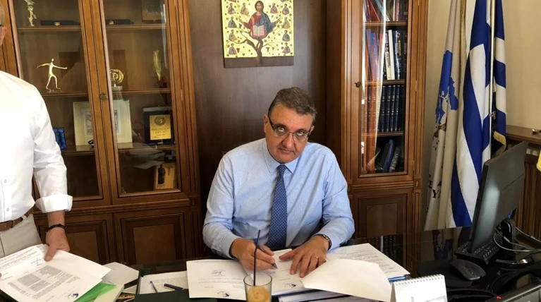 εξαδακτυλος