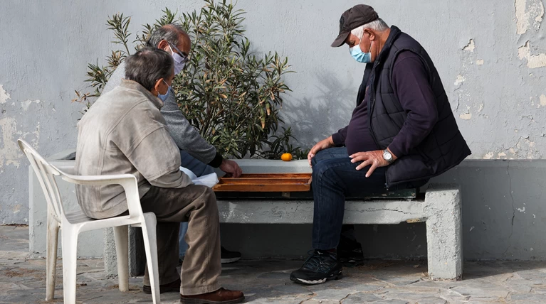 συνταξιουχοι