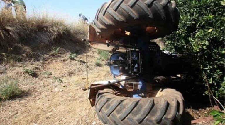 Ανατροπή τρακτέρ