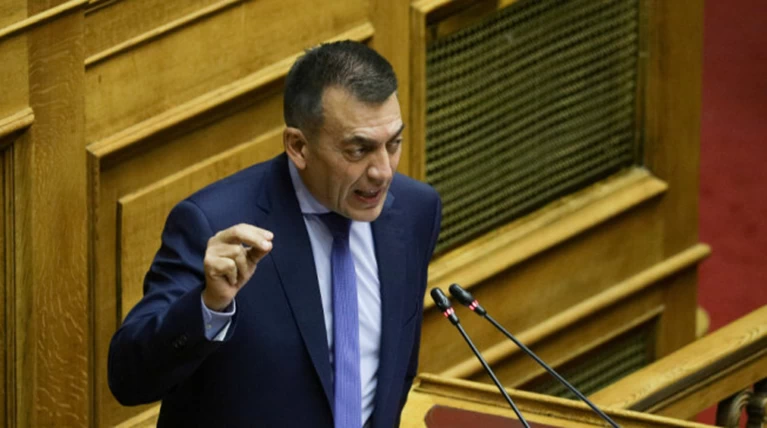 Γιάννης Βρούτσης