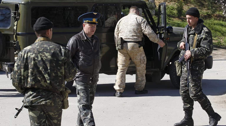 Ο ρωσικός στρατός περικύκλωσε ουκρανική βάση