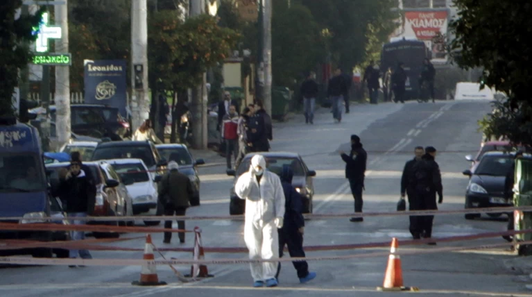 Είκοσι δευτερόλεπτα διήρκεσε το «γάζωμα» με τα καλάσνικοφ