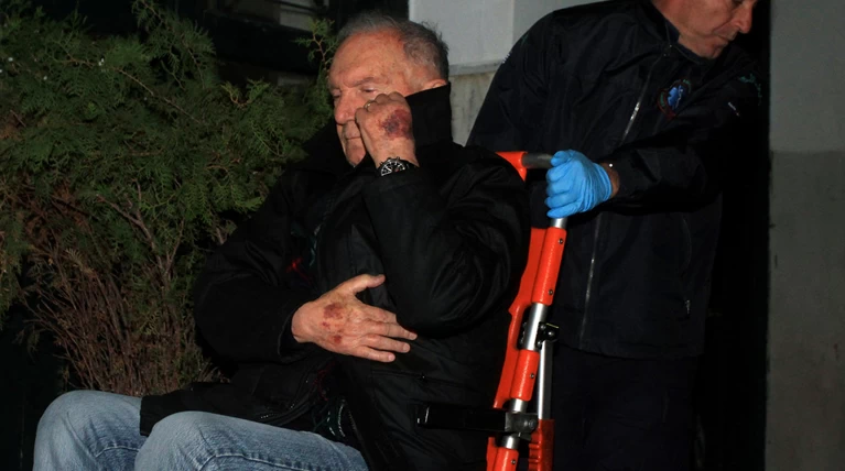 Με ασθενοφόρο έφυγε απο το γραφείο του ανακριτή ο Ευσταθίου