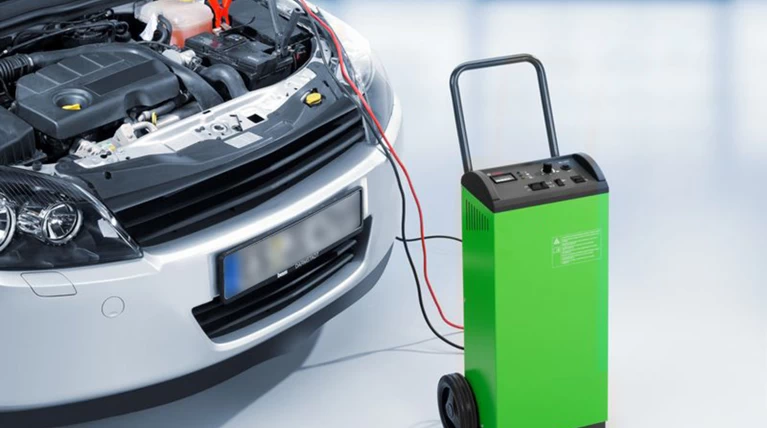 Σε συνεργεία και ΚΤΕΟ θα μπορούν πλέον να φορτίζονται τα ηλεκτρικά αυτοκίνητα