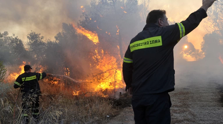 Πολύ υψηλός κίνδυνος πυρκαγιάς την Κυριακή